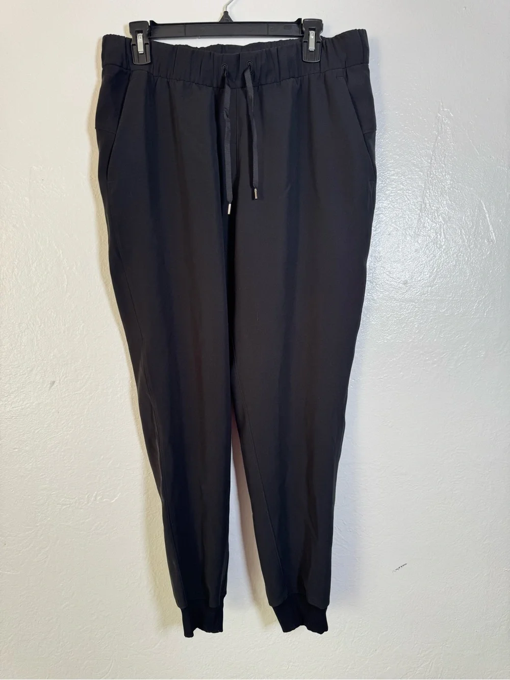 Lululemon On The Fly Jogger
